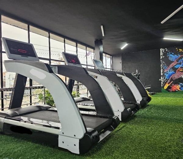 تردمیل باشگاهی FA9200AC